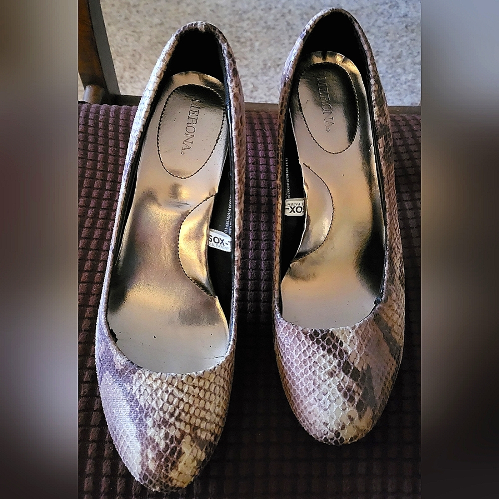 Merona Snake print High heels